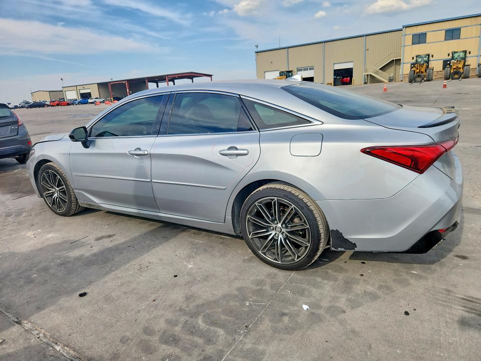 Photo 2 from auction – 2019 TOYOTA AVALON with VIN 4T1BZ1FB8KU007699