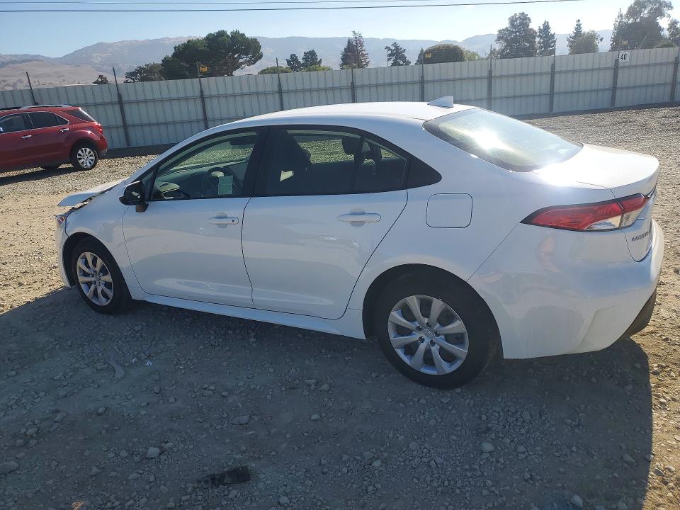 Photo 2 from auction – 2026 TOYOTA COROLLA with VIN JTDB4MEE9T3033638
