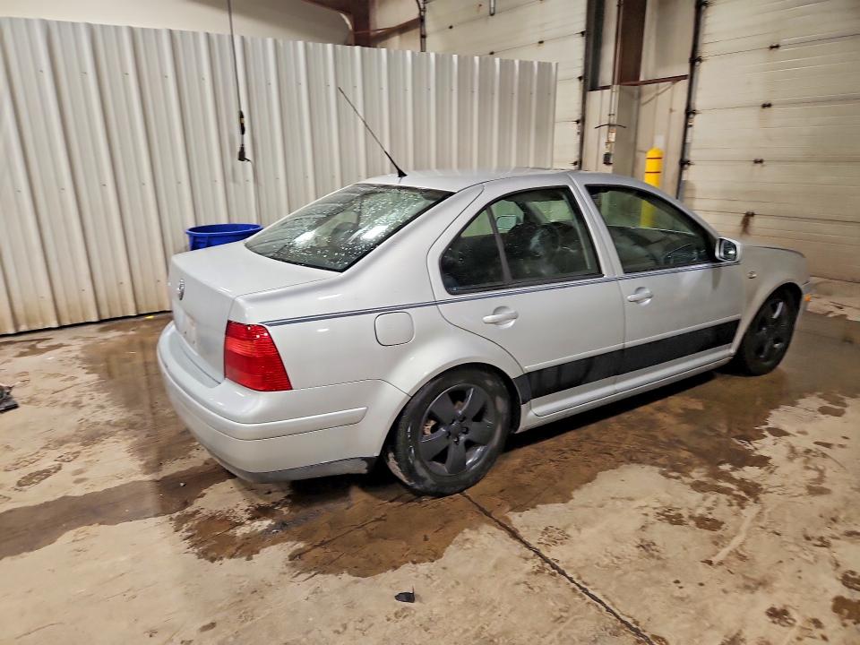 Photo 3 from auction – 2003 VOLKSWAGEN JETTA with VIN 3VWSK69MX3M045926