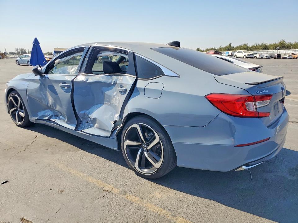 Снимка 2 от търг – 2022 HONDA ACCORD с VIN 1HGCV3F20NA046049