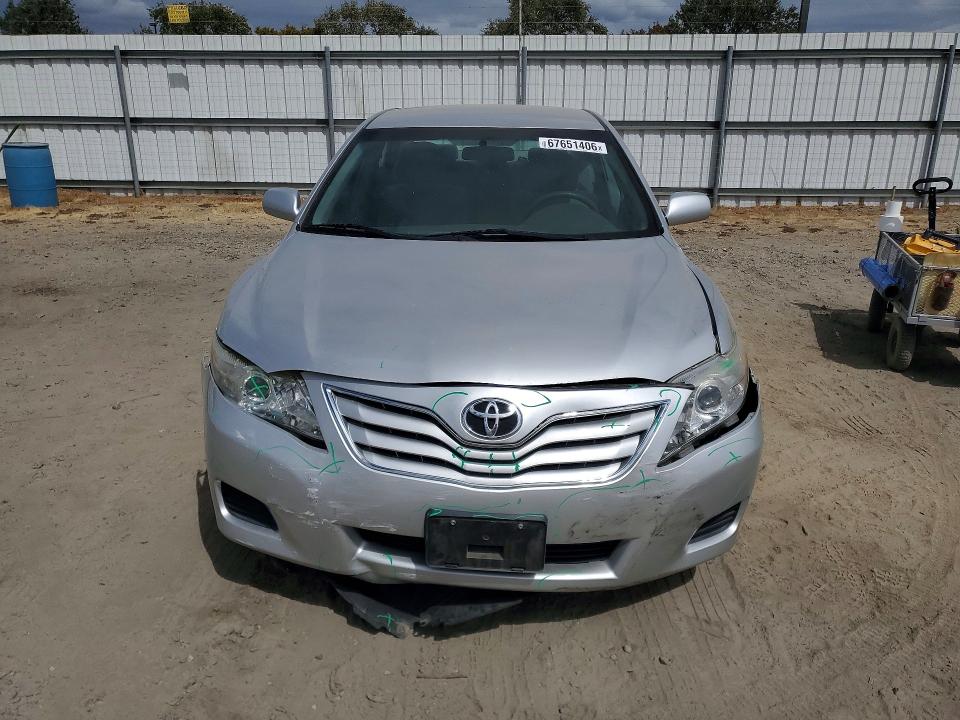 Photo 5 from auction – 2011 TOYOTA CAMRY with VIN 4T1BF3EK5BU743022