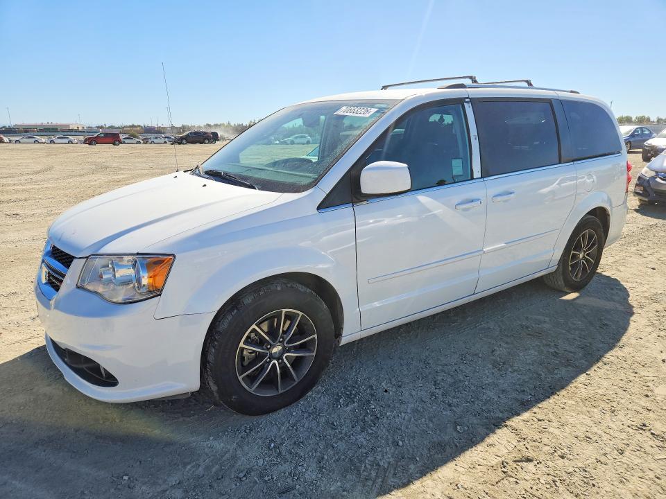 DODGE GRAND CARAVAN 2017 с VIN 2C4RDGCG4HR865990 - Снимка от търг