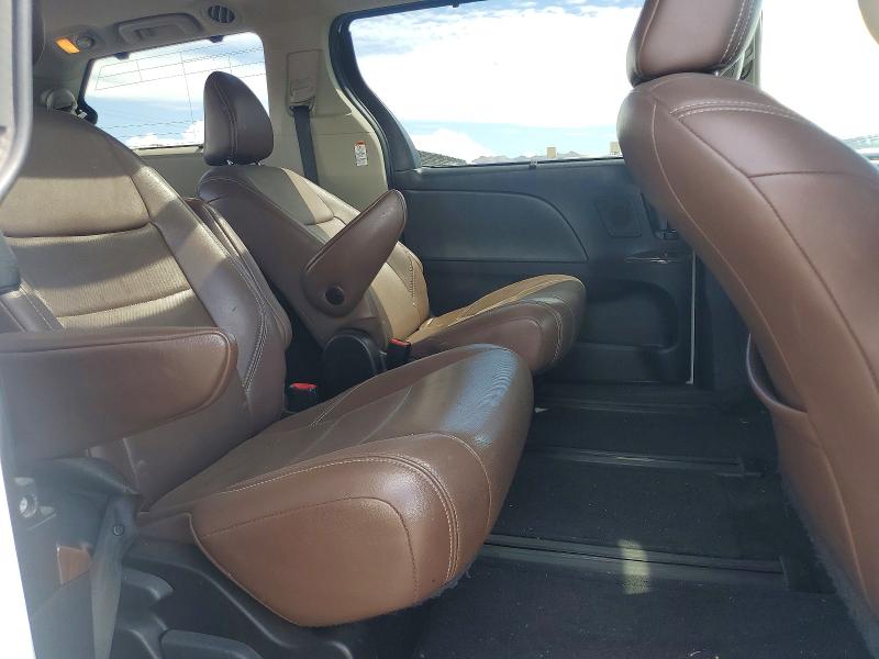 Photo 11 from auction – 2015 TOYOTA SIENNA with VIN 5TDDK3DC4FS103767