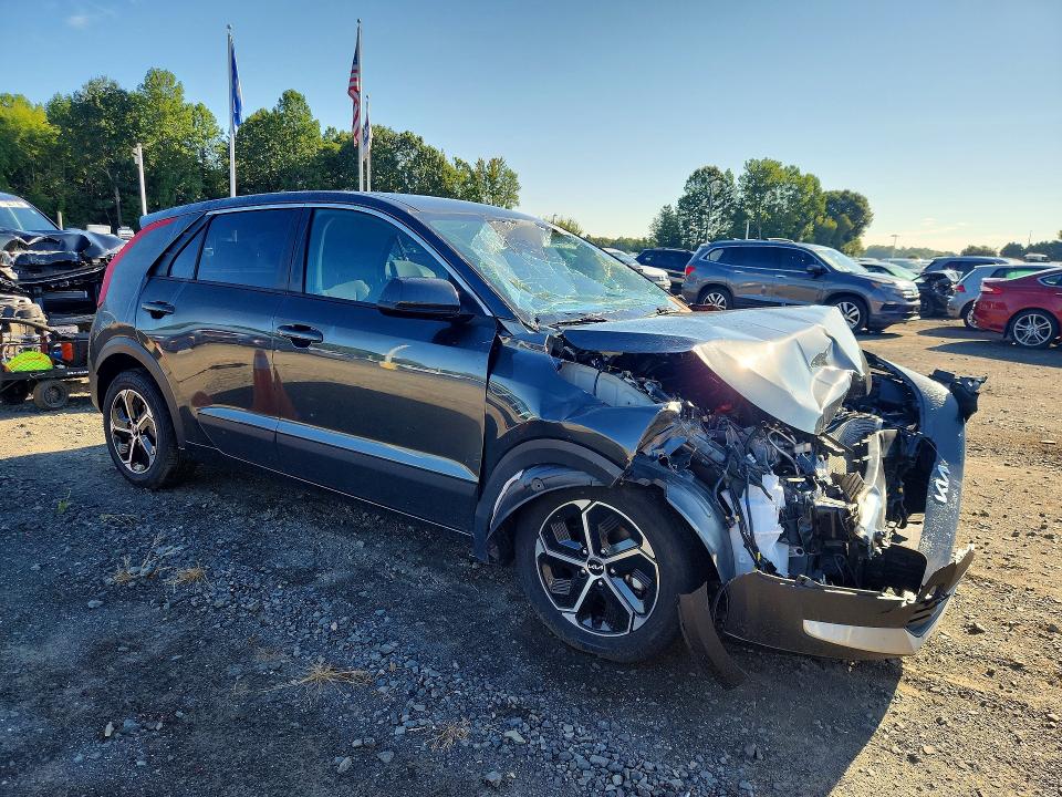 Photo 4 from auction – 2026 KIA NIRO with VIN KNDCP3LE4T5316204