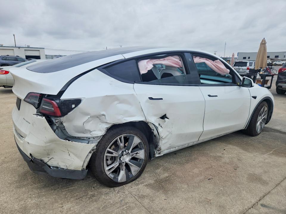 Photo 3 from auction – 2023 TESLA MODEL Y with VIN 7SAYGDEEXPF615728