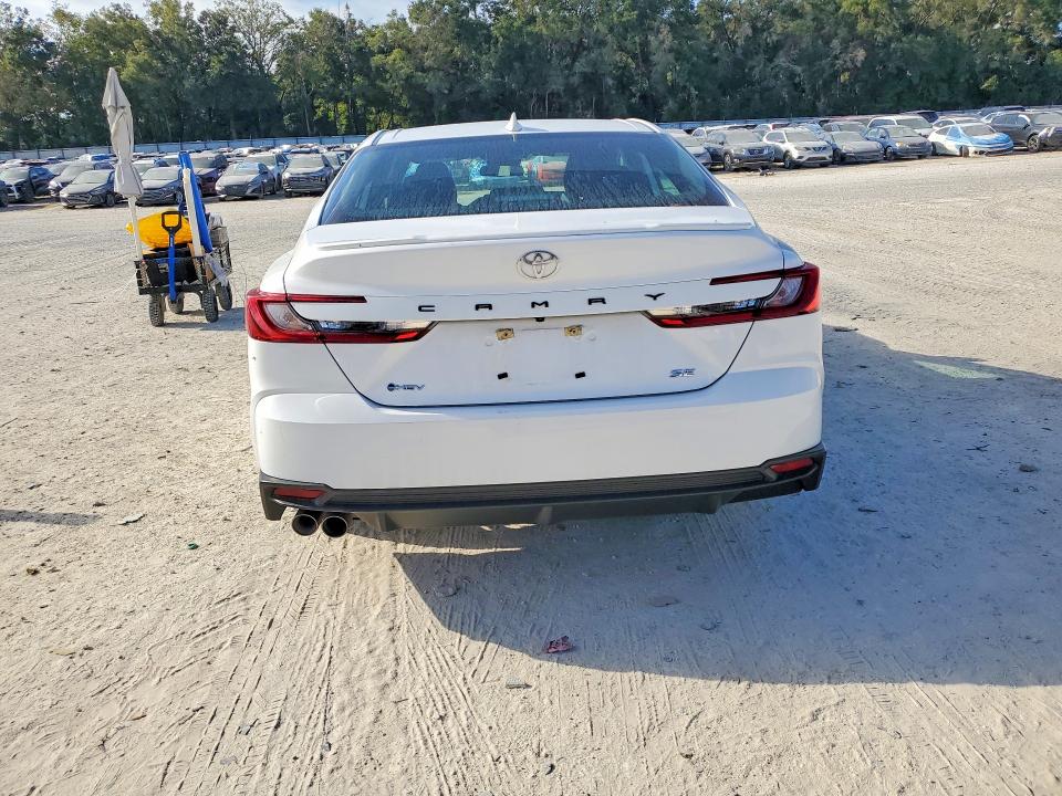 Photo 6 from auction – 2026 TOYOTA CAMRY with VIN 4T1DAACKXTU673582