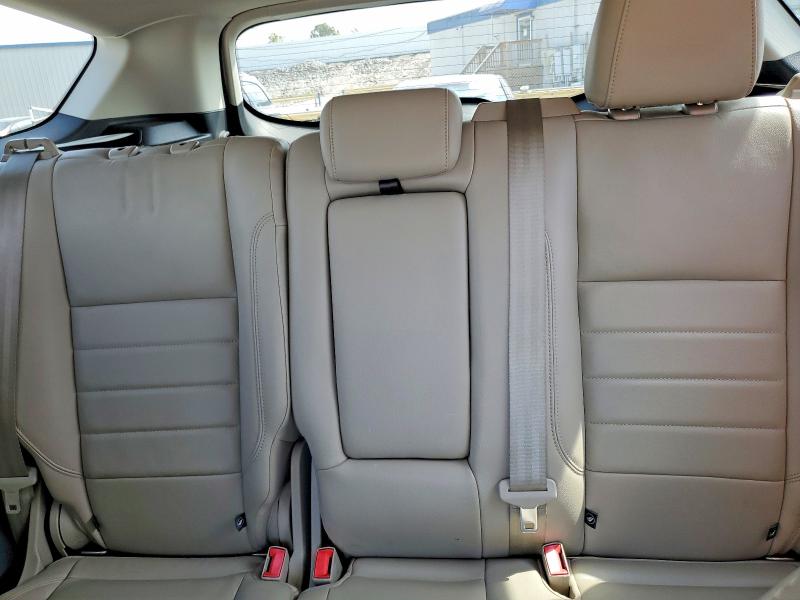 Photo 10 from auction – 2016 FORD ESCAPE with VIN 1FMCU0J97GUB43430