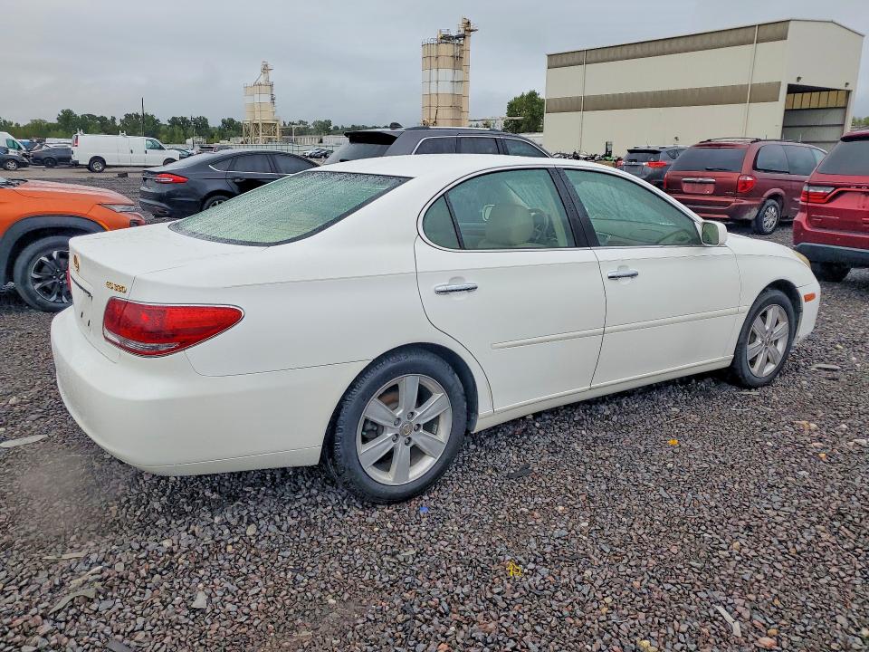 Photo 3 from auction – 2005 LEXUS ES with VIN JTHBA30G155063797