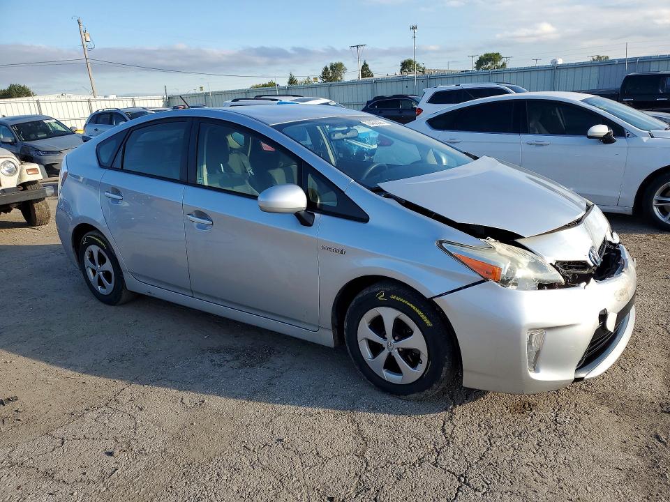 Foto 4 de la subasta – 2014 TOYOTA PRIUS con VIN JTDKN3DU4E1774245