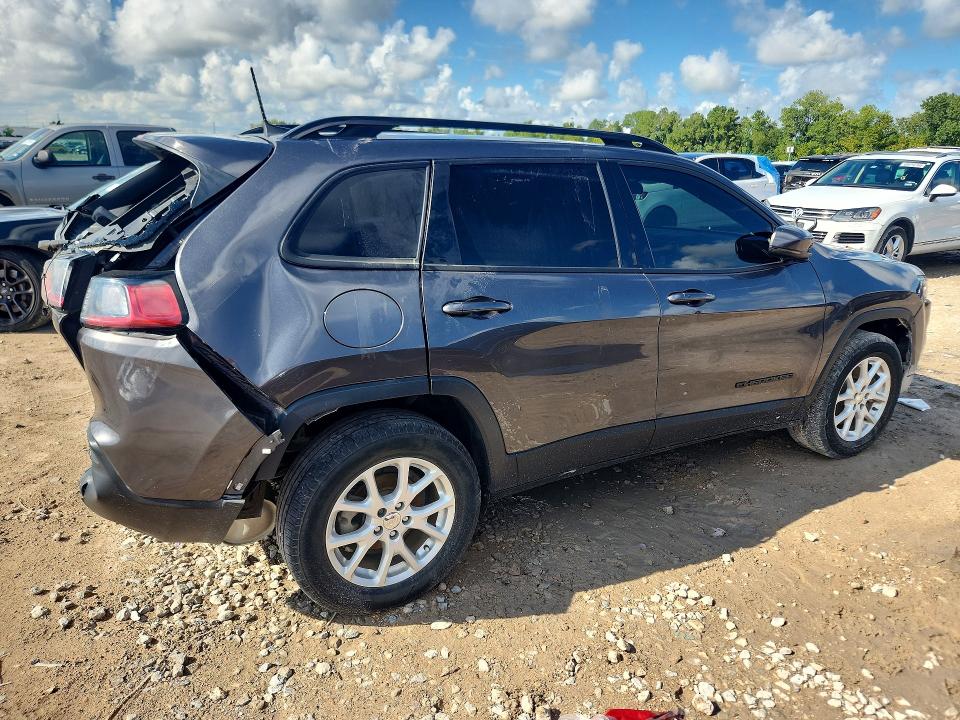 Zdjęcie 3 z aukcji – 2019 JEEP CHEROKEE z VIN 1C4PJLLB1KD339419