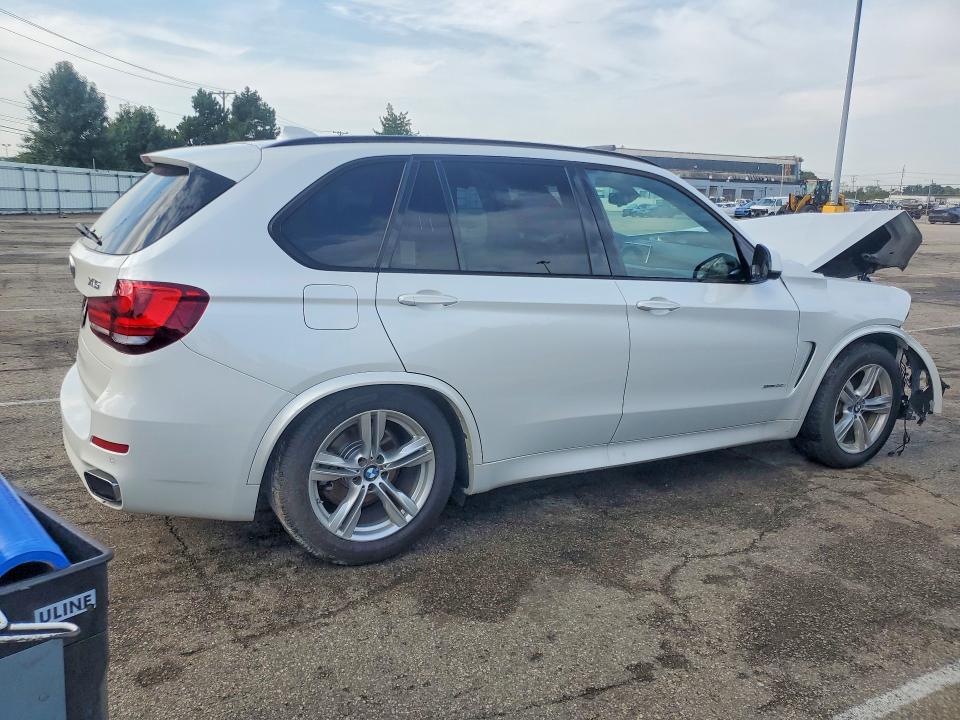 Foto 3 de la subasta – 2017 BMW X5 con VIN 5UXKR0C35H0V83907