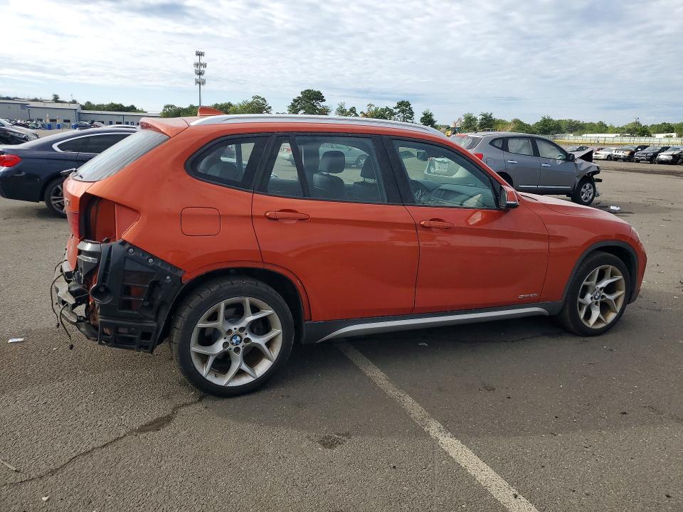 صورة رقم 3 من المزاد - 2014 BMW X1 مع VIN WBAVM1C51EVW55072