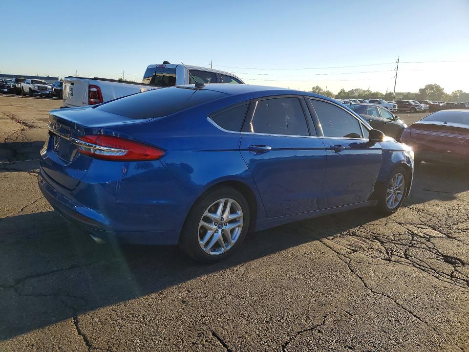 Photo 3 from auction – 2017 FORD FUSION with VIN 3FA6P0H71HR407799