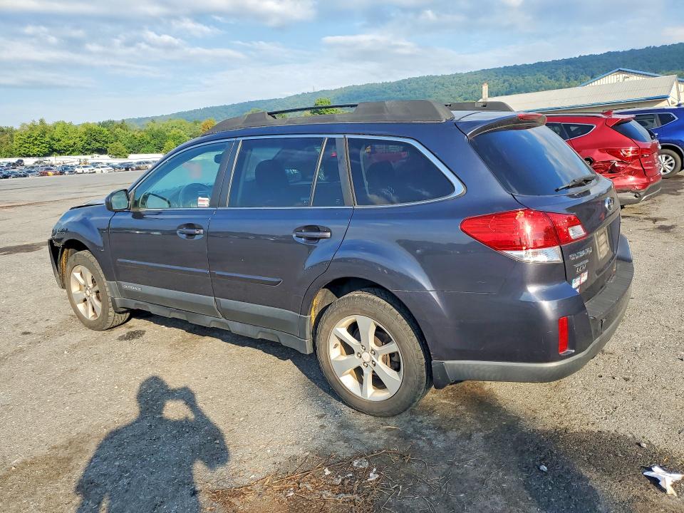 Photo 2 from auction – 2013 SUBARU OUTBACK with VIN 4S4BRBCC8D3323843