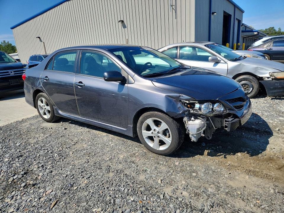 Photo 4 from auction – 2013 TOYOTA COROLLA with VIN 5YFBU4EE5DP182699