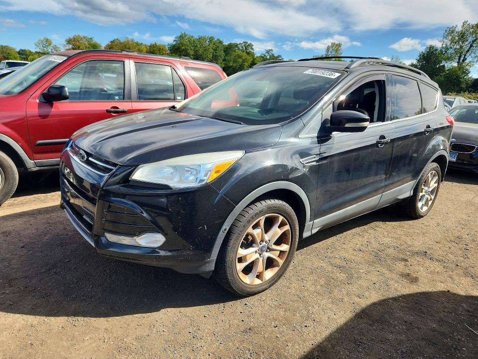 FORD ESCAPE 2013 with VIN 1FMCU9HX4DUA32807 - Photo from auction