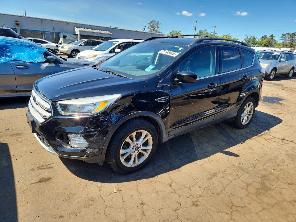 Снимка 1 от търг – 2018 FORD ESCAPE с VIN 1FMCU9GD9JUB78932