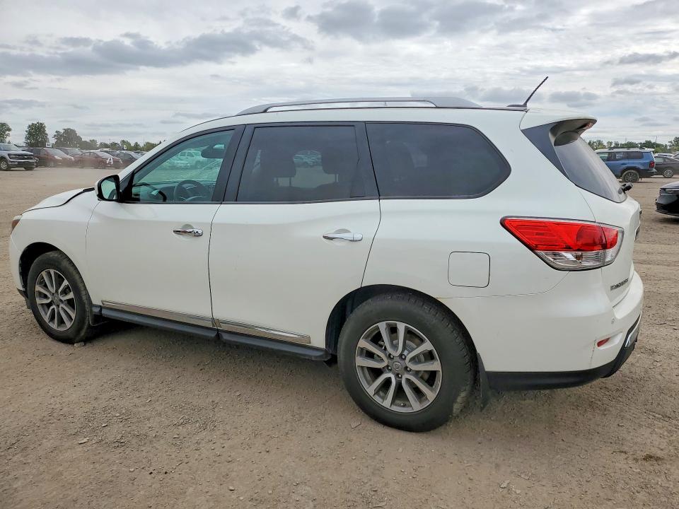 Photo 2 from auction – 2016 NISSAN PATHFINDER with VIN 5N1AR2MM5GC671252