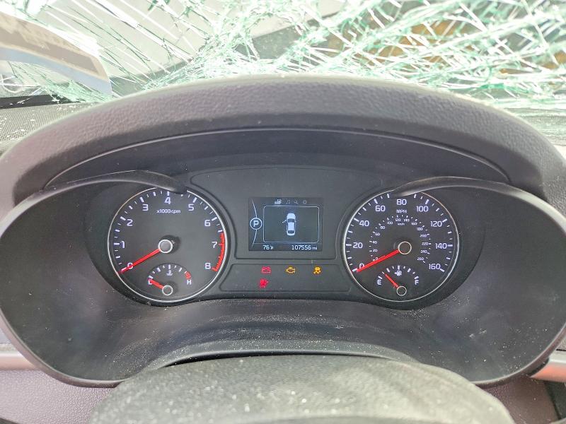 Фото 9 с аукциона – 2018 KIA OPTIMA с VIN 5XXGT4L39JG210826