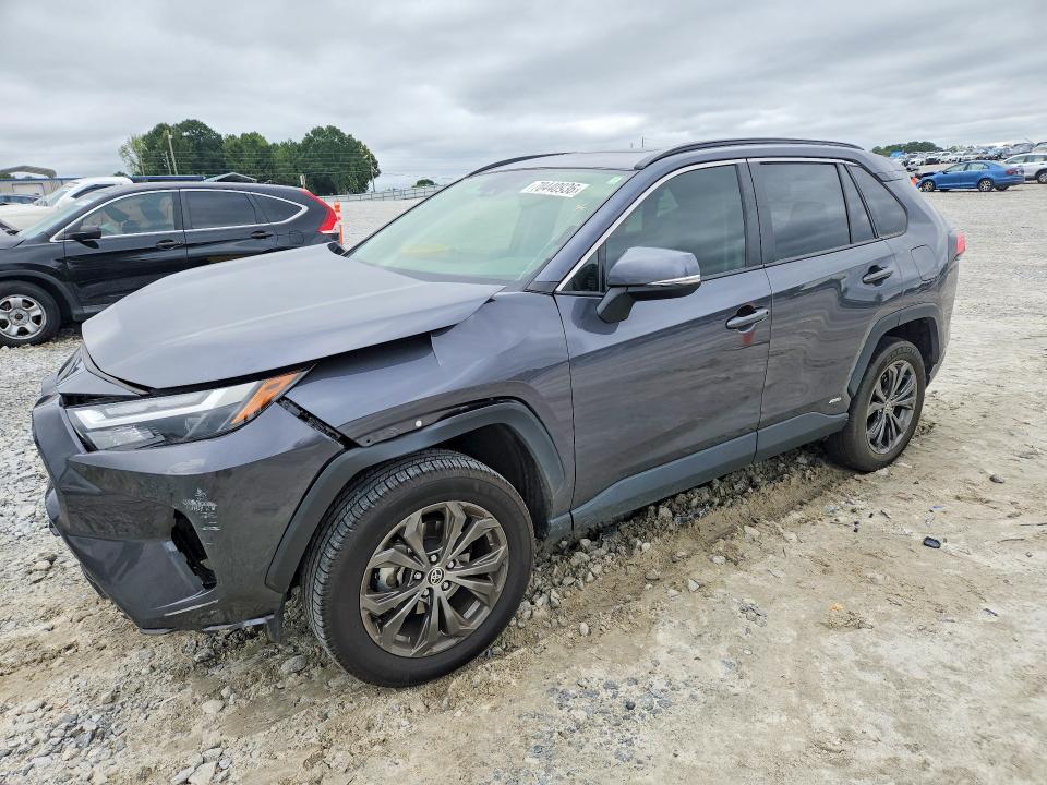 TOYOTA RAV4 2023 مع رقم تعريف المركبة JTMB6RFV5PD092093 - صورة من المزاد