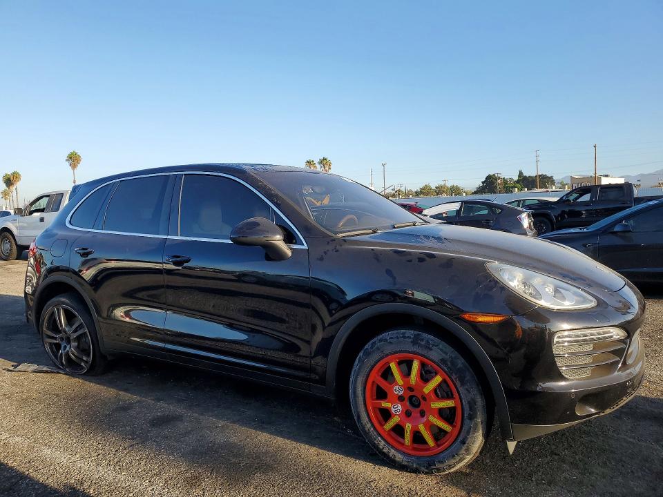 صورة رقم 4 من المزاد - 2013 PORSCHE CAYENNE مع VIN WP1AA2A21DLA19527