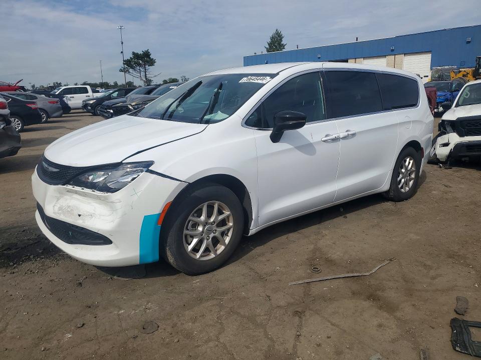 CHRYSLER VOYAGER 2025 مع رقم تعريف المركبة 2C4RC1CG5SR514433 - صورة من المزاد