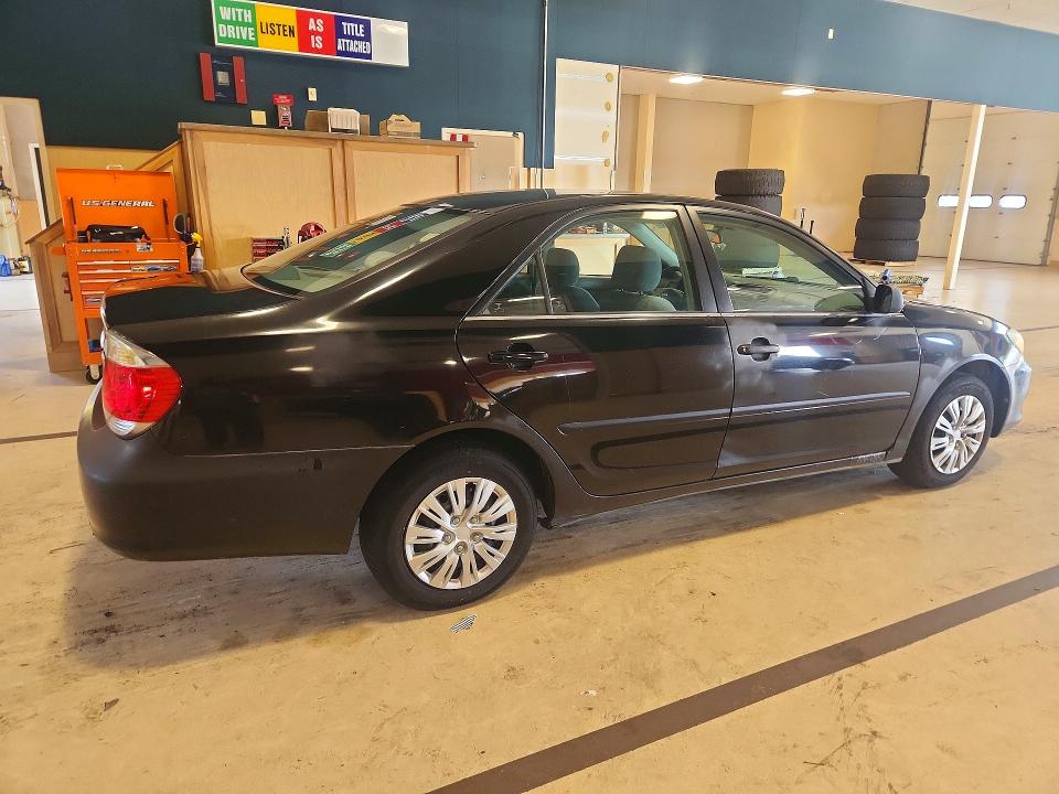 Photo 3 from auction – 2006 TOYOTA CAMRY with VIN 4T1BE32K76U151912