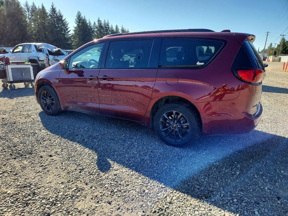Photo 2 from auction – 2020 CHRYSLER PACIFICA with VIN 2C4RC3BG0LR270673