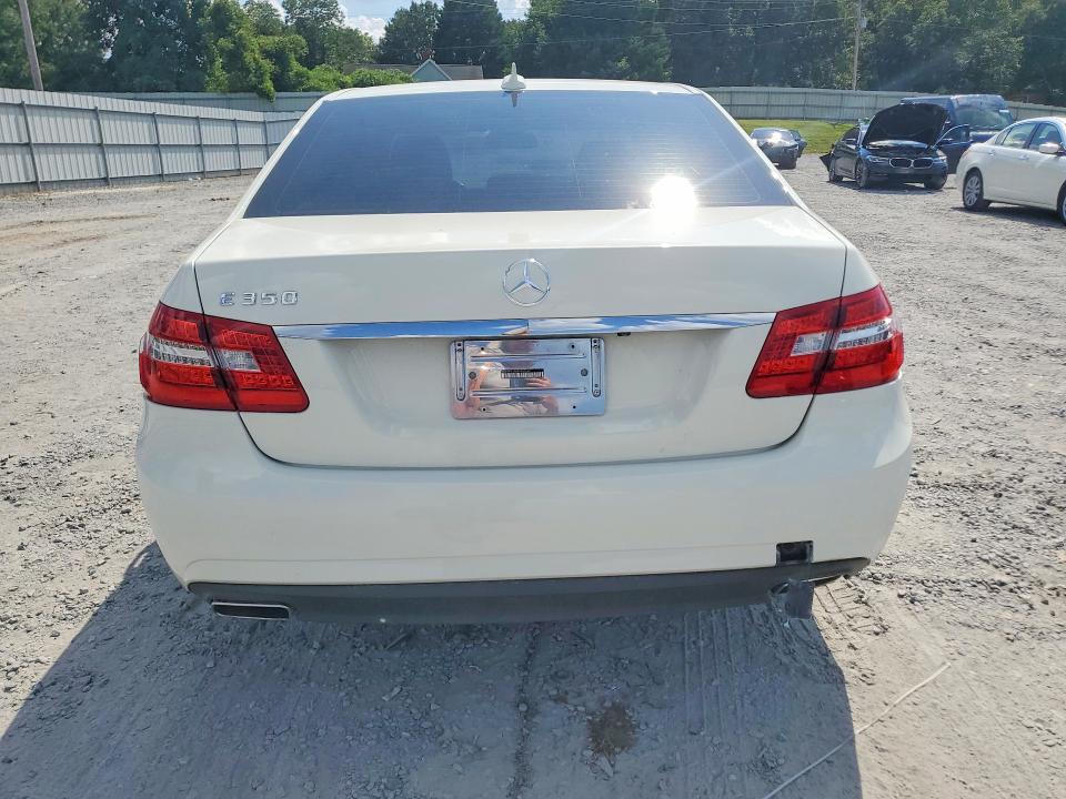 Photo 6 from auction – 2011 MERCEDES-BENZ E with VIN WDDHF5GB8BA400669