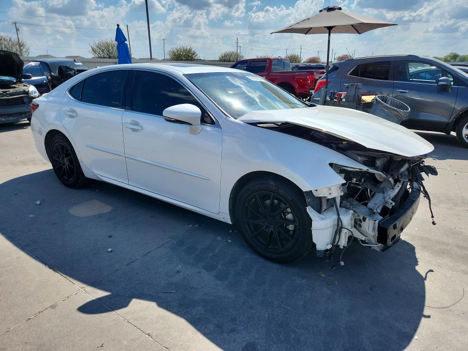 Foto 4 de la subasta – 2018 LEXUS ES con VIN 58ABK1GG4JU087444