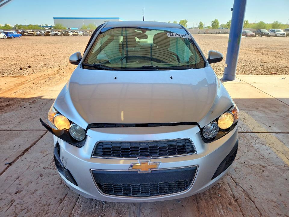 Zdjęcie 5 z aukcji – 2014 CHEVROLET SONIC z VIN 1G1JA5SH2E4238684