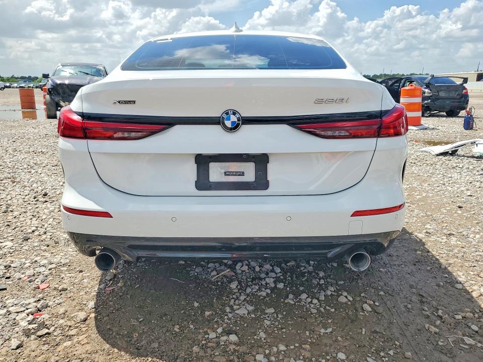 Photo 6 from auction – 2020 BMW 228XI with VIN WBA73AK03L7F97827