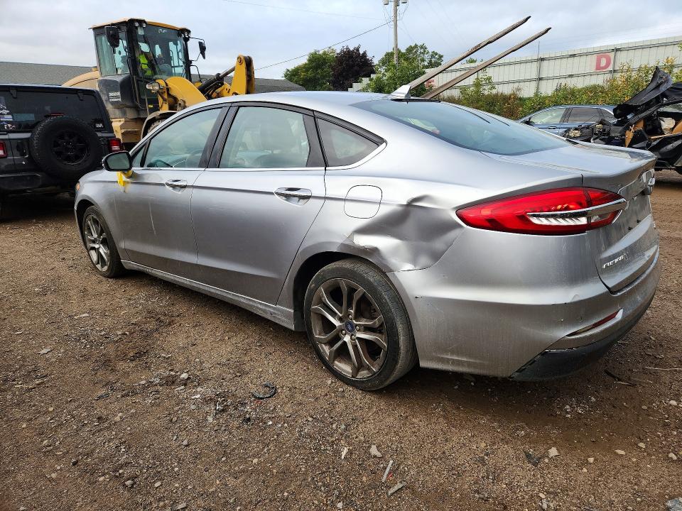 Photo 2 from auction – 2020 FORD FUSION with VIN 3FA6P0CD2LR175896