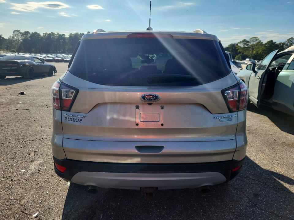 Photo 6 from auction – 2017 FORD ESCAPE with VIN 1FMCU9J99HUB91453
