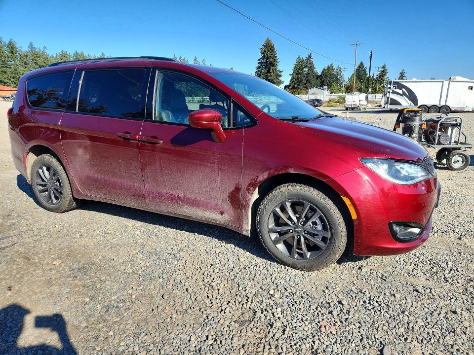 Photo 4 from auction – 2020 CHRYSLER PACIFICA with VIN 2C4RC3BG0LR270673