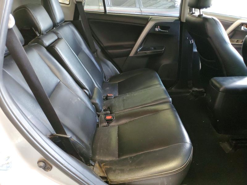 Photo 11 from auction – 2018 TOYOTA RAV4 with VIN 2T3RFREVXJW795750