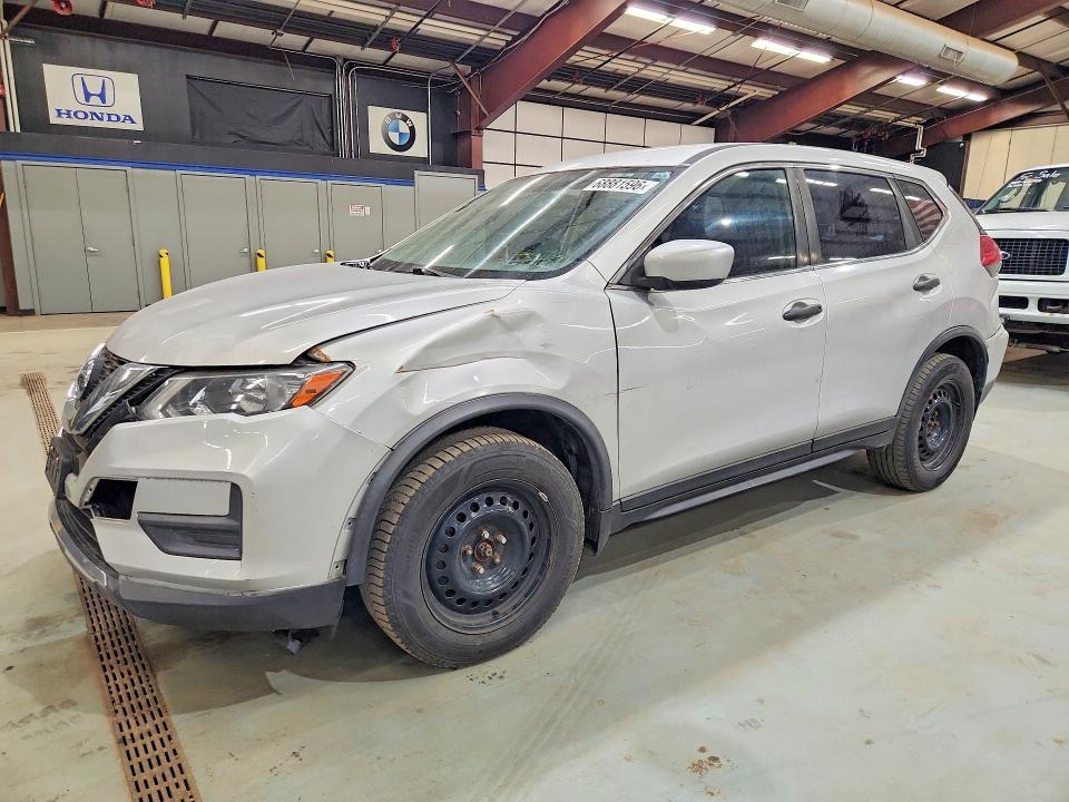 NISSAN ROGUE 2017 with VIN JN8AT2MV1HW014533 - Photo from auction