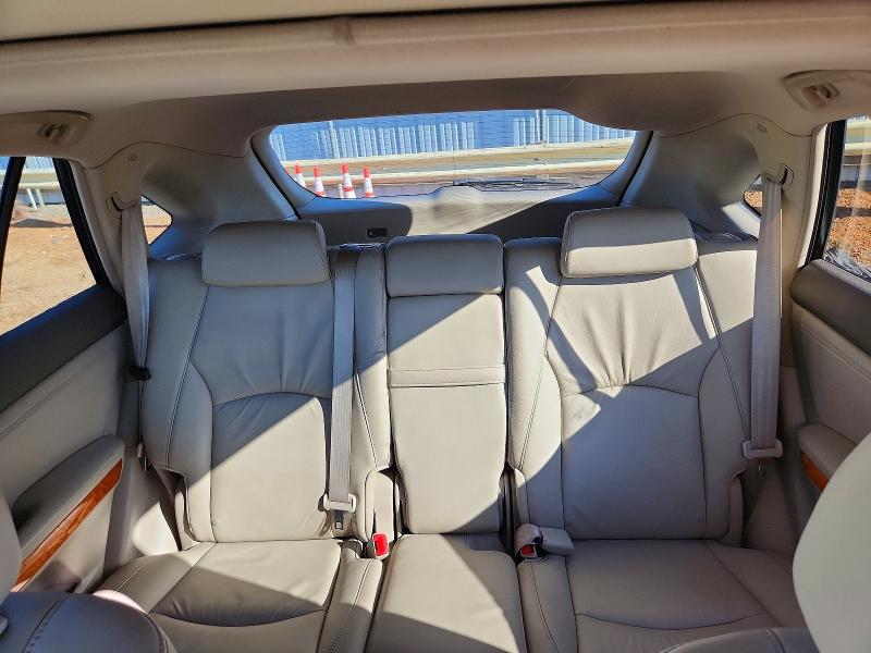 Photo 10 from auction – 2008 LEXUS RX with VIN 2T2HK31U68C071197