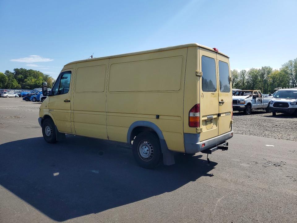 Photo 2 from auction – 2004 FREIGHTLINER SPRINTER with VIN WD2PD644245640737