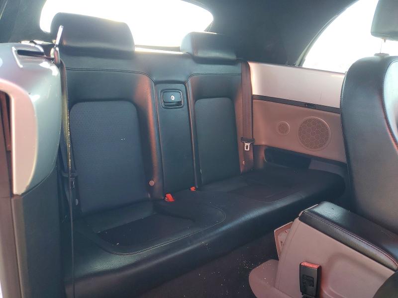 Photo 10 from auction – 2004 VOLKSWAGEN NEW BEETLE with VIN 3VWCD31Y14M331404