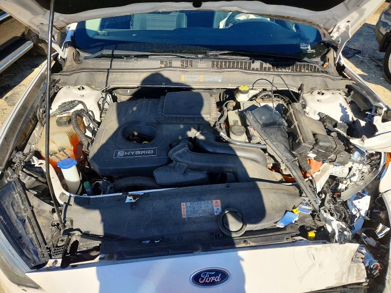Photo 11 from auction – 2017 FORD FUSION with VIN 3FA6P0LU3HR347912