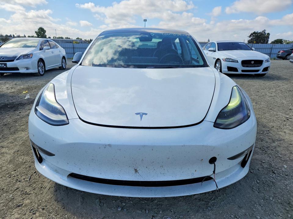 Photo 5 from auction – 2022 TESLA MODEL 3 with VIN 5YJ3E1EB8NF135668