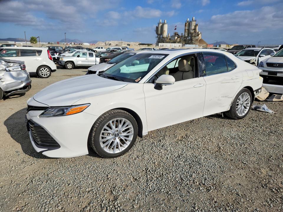 2018 TOYOTA CAMRY HYBRID - Търг №70092896