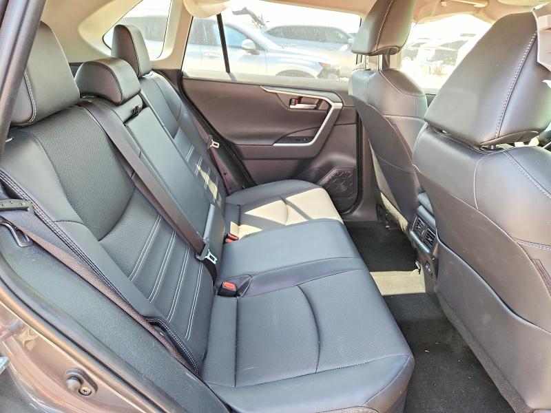 Фото 11 с аукциона – 2025 TOYOTA RAV4 с VIN JTMD6RFV4SD162619