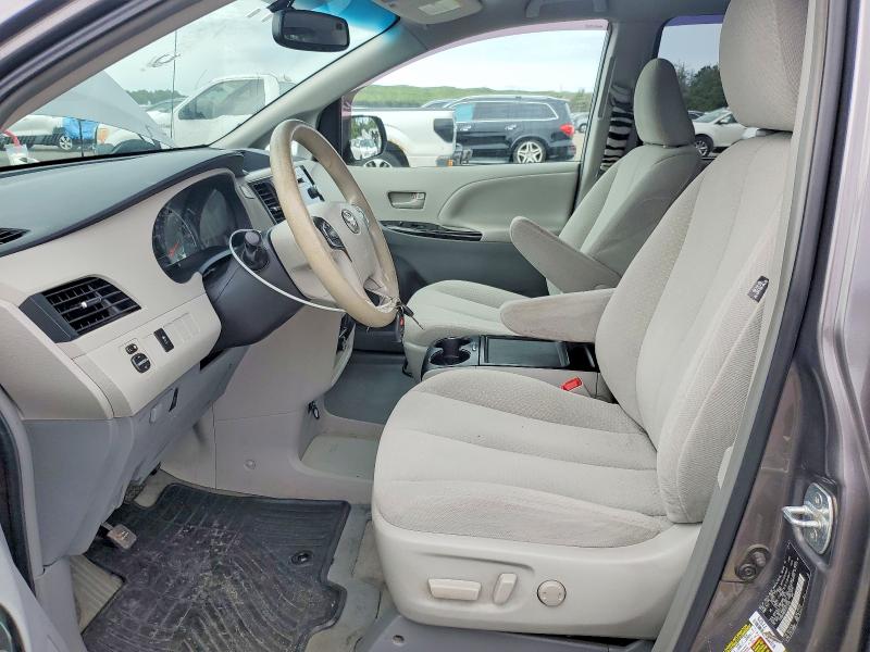 Photo 7 from auction – 2014 TOYOTA SIENNA with VIN 5TDKK3DC8ES515308