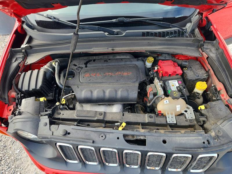 Снимка 12 от търг – 2018 JEEP RENEGADE с VIN ZACCJBBB4JPH69195