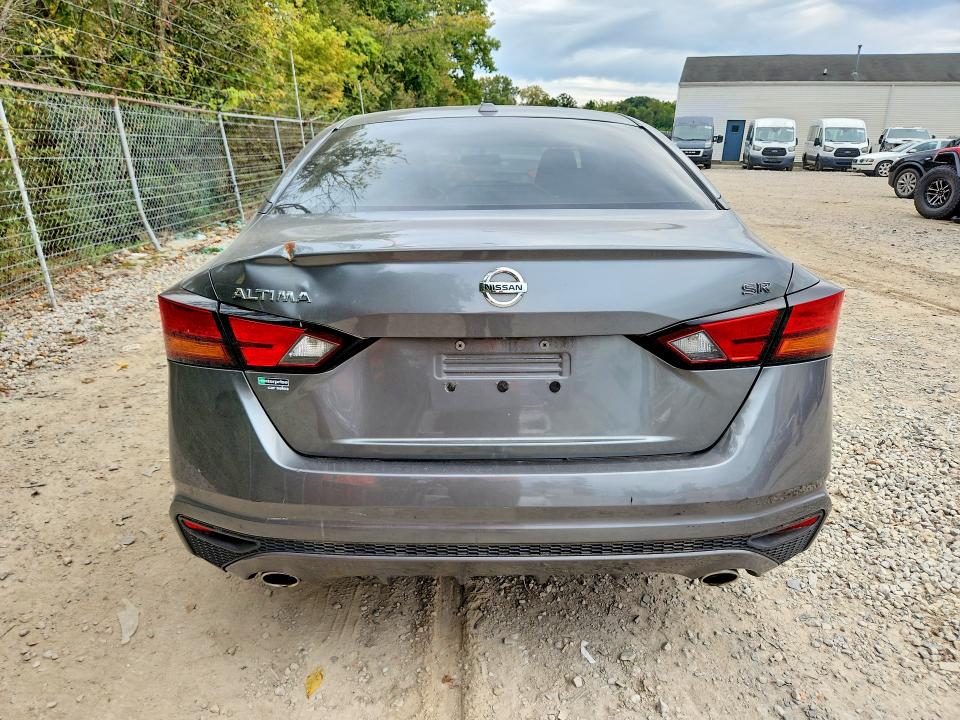 Снимка 6 от търг – 2019 NISSAN ALTIMA с VIN 1N4BL4CV4KC202149
