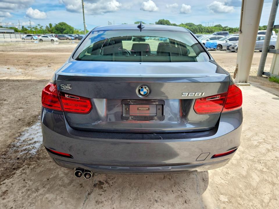 Foto 6 de la subasta – 2014 BMW 328 con VIN WBA3A5C54EF605798