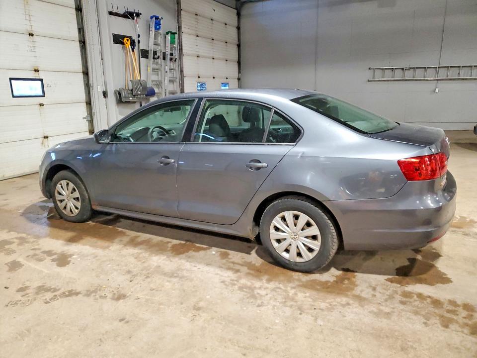 Photo 2 from auction – 2013 VOLKSWAGEN JETTA with VIN 3VW2K7AJXDM262501