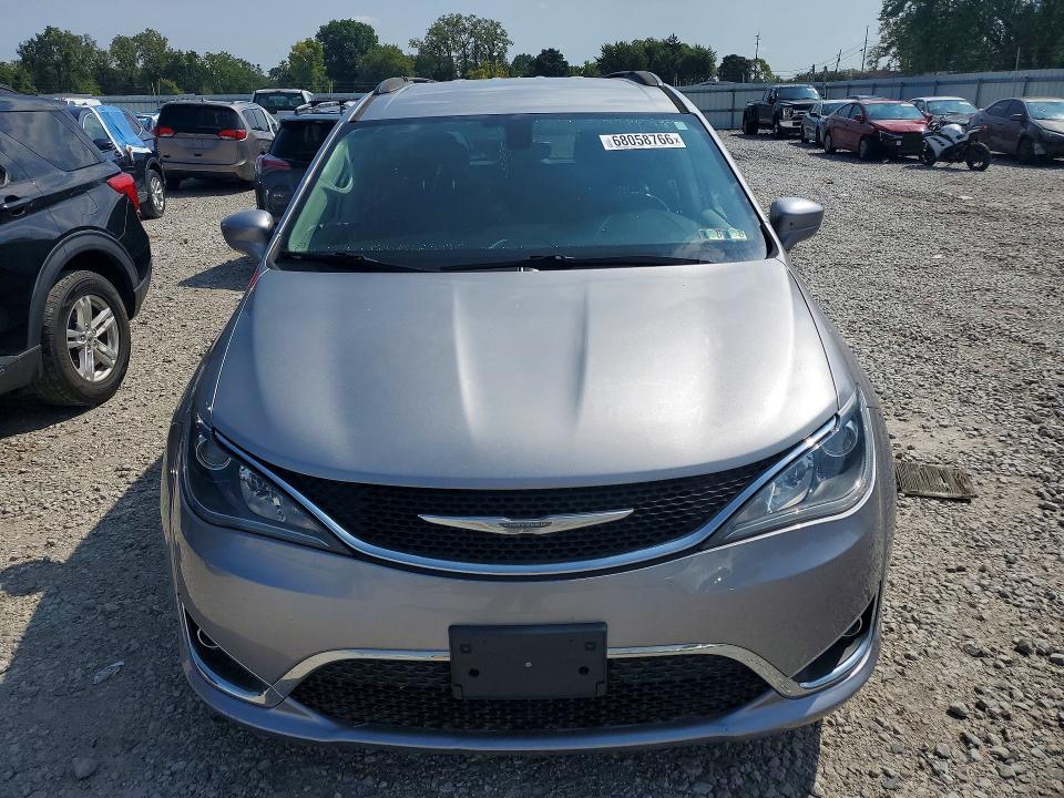 Photo 5 from auction – 2017 CHRYSLER PACIFICA with VIN 2C4RC1BG2HR816479